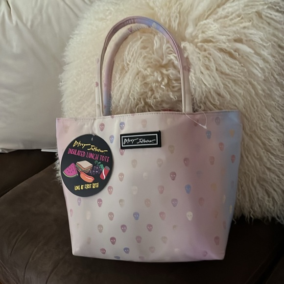 Betsey Johnson Handbags - NWT Betsey Johnson Opal 💀Lunch Tote